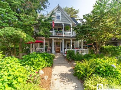 1 Morris Ave #B