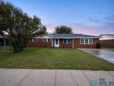 212 La Salle Dr