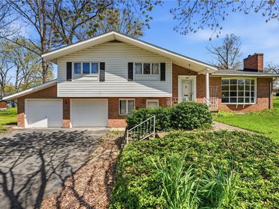 1908 Memorial Dr