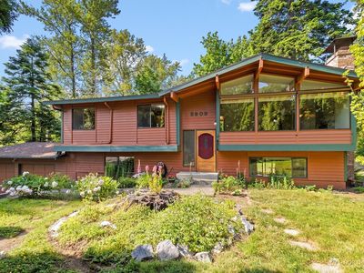 3909 Fielding Avenue