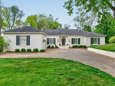 2044 Bridgeport Dr