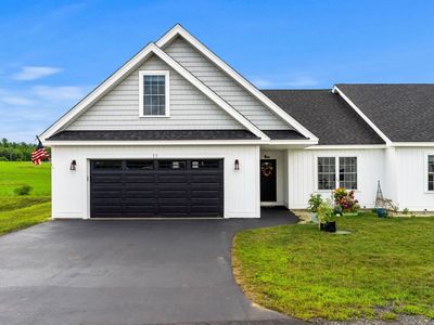 11 Brook Circle