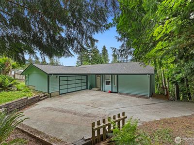 794 West Road