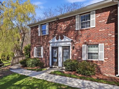 1301 Windsor Dr #1301
