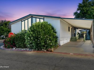5565 Club House Dr