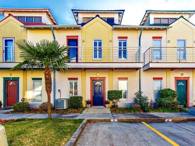 3031 Barrow St APT 6