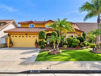 7942 Louise Ln