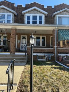 2014 W Green St