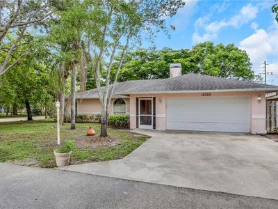 12393 Londonderry LN