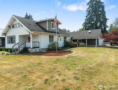 403 2nd Avenue NE