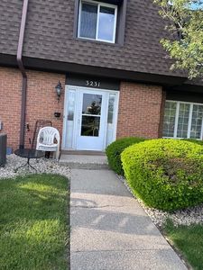 3231 Chestnut Dr