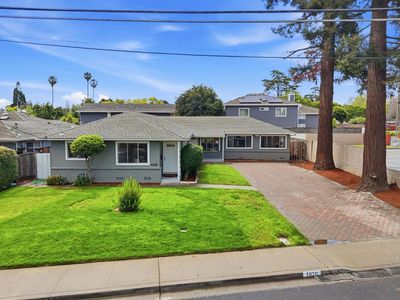 1072 Arroyo Seco Dr