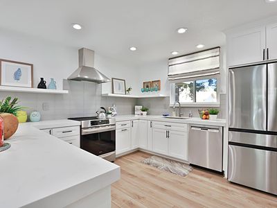 2 Free River Ct