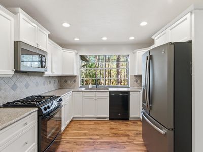 407 Nottingham Ct