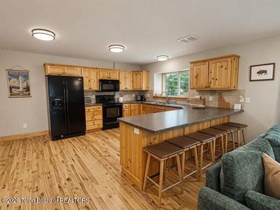 1701 Honeysuckle Loop