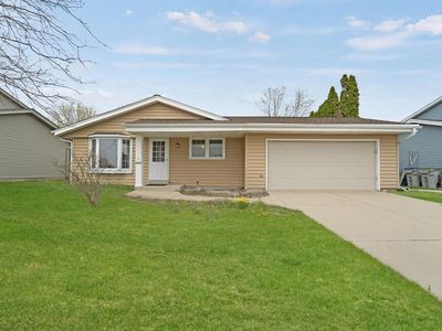 8022 West Glenbrook ROAD