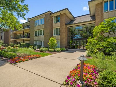 2 Oak Brook Club Dr APT C106