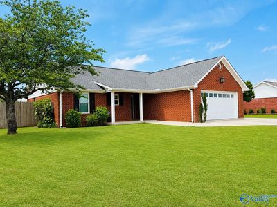 Property at 102 Valley Meadows Dr, Hazel Green, AL