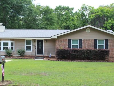 502 Pinecrest Dr