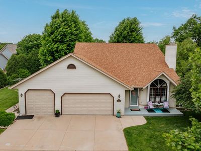 S77W16726 Bridgeport WAY