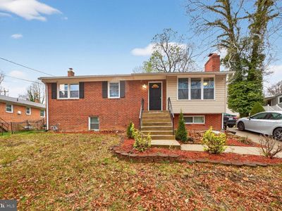 3809 Walnut Ln