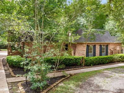 1216 Oak Hollow Dr