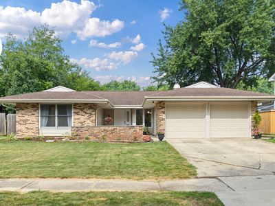 121 Newport Dr