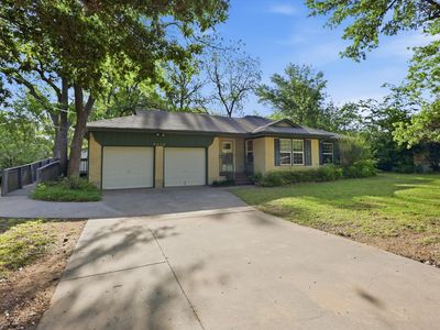 2210 Robinwood Ln