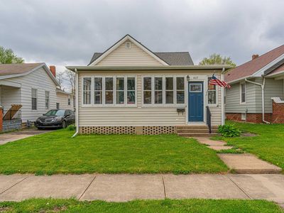 407 S Kickapoo St