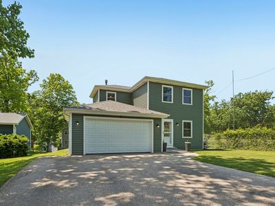 826 Elm Ave