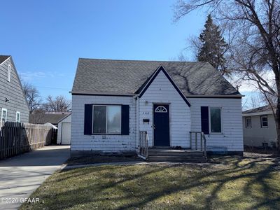 2305 University Ave