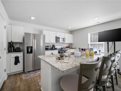 136 River Landing Cres