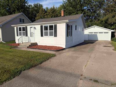 Property at 8 S 5th St, Winneconne, WI