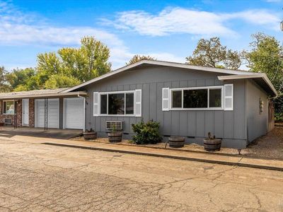 54 Larkfield Maples Court