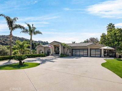 1445 Westridge Way