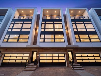 3114 Vine Ct