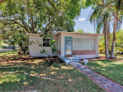 842 S 28th Ave