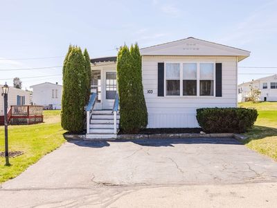 103 Peter St