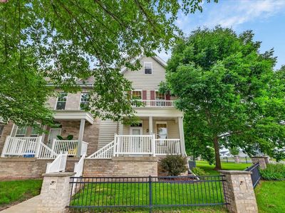 Property at 2779 Crinkle Root Dr, Fitchburg, WI