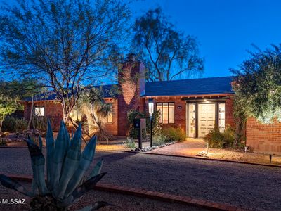 75 E Calle Resplendor