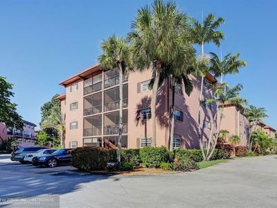 630 Tennis Club Dr UNIT 301
