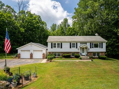 15 Hoagland Rd