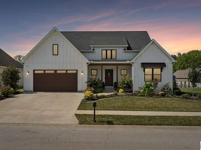 85 Mayflower Dr