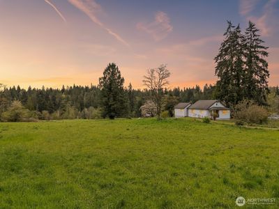 12106 County Line Road E