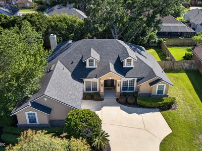 1819 SENTRY OAK Court