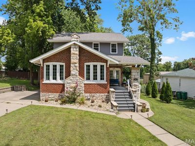 5 Signal Hill Blvd