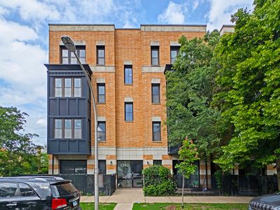 2243 N Lister Ave APT 402