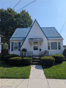313 E Line St