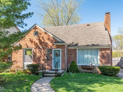 833 University Pl