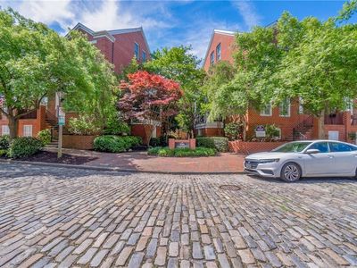 249 W Freemason St APT 400